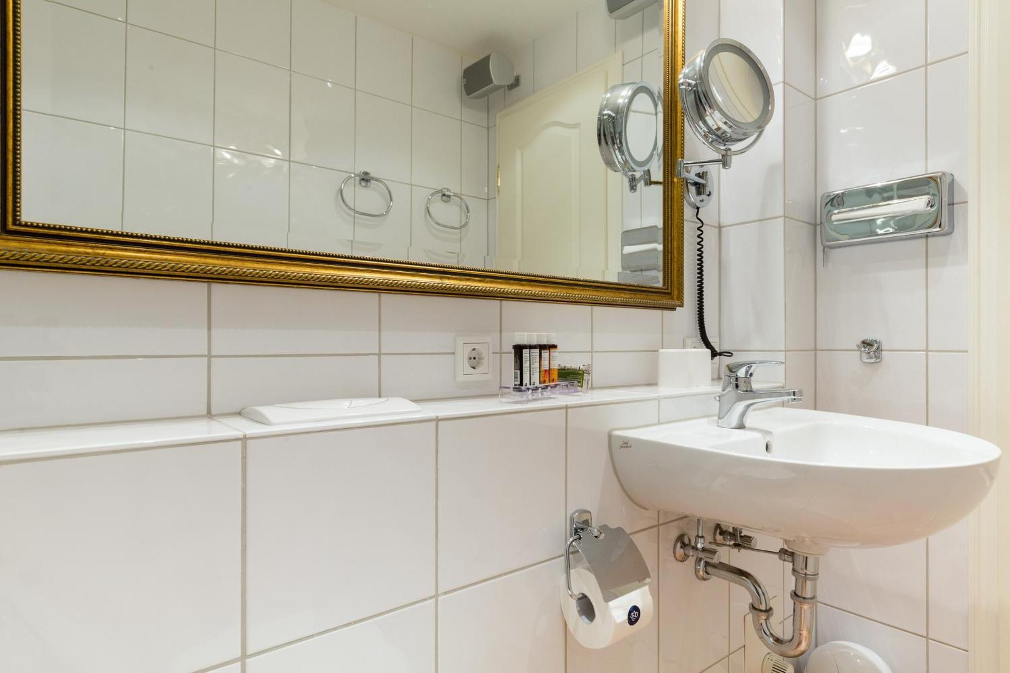 Normannenweg, App. 4d Apartment