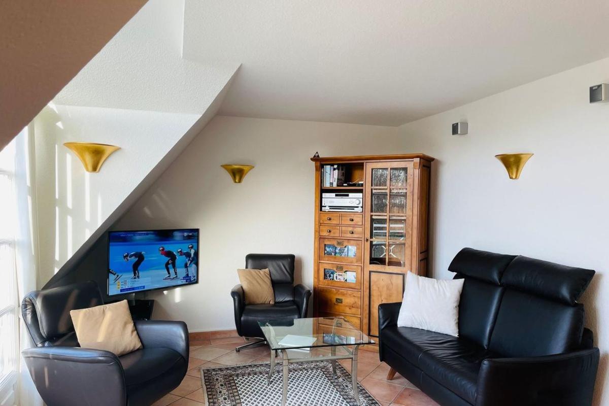 Normannenweg, App. 4d Apartment